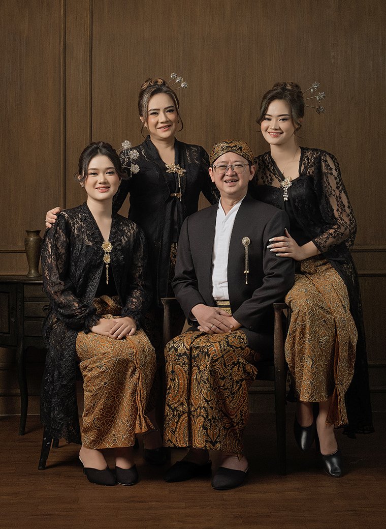 Harmony in Wood and Gold